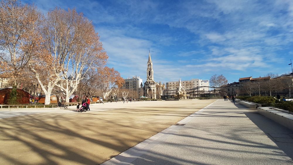 nimes cosa vedere