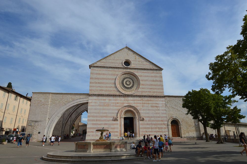 cosa vedere ad assisi in 1 giorno